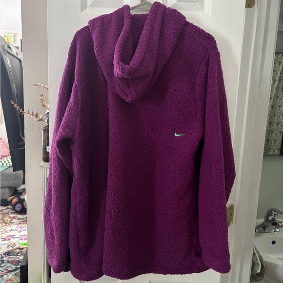 Women’s Nike Therma Fit Hoodie size XL - Picture 4 of 5